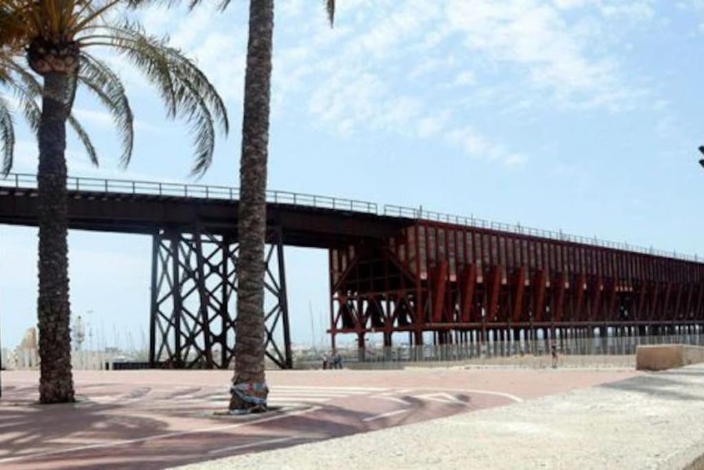 Precioso Piso En Almeria Centro Con Parking Gratis Exterior photo