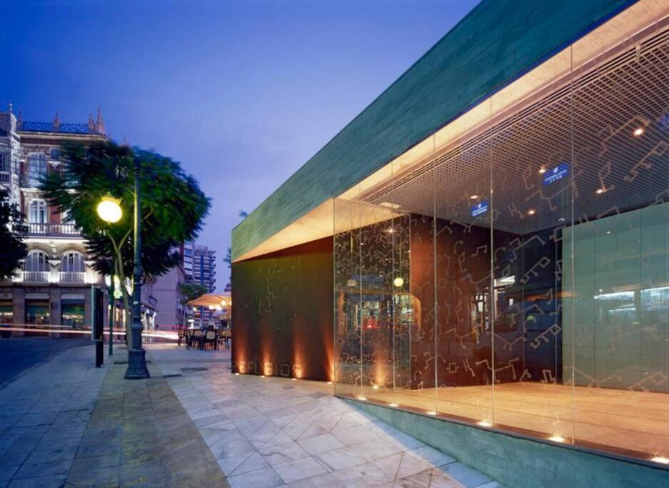 Precioso Piso En Almeria Centro Con Parking Gratis Exterior photo